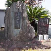 下青島・瀬戸の津島神社、慰霊碑